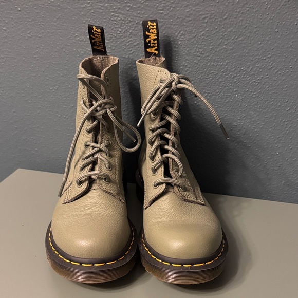 Dr. Martens Pascal Leather Boots - Sage Green - Picture 3 of 7